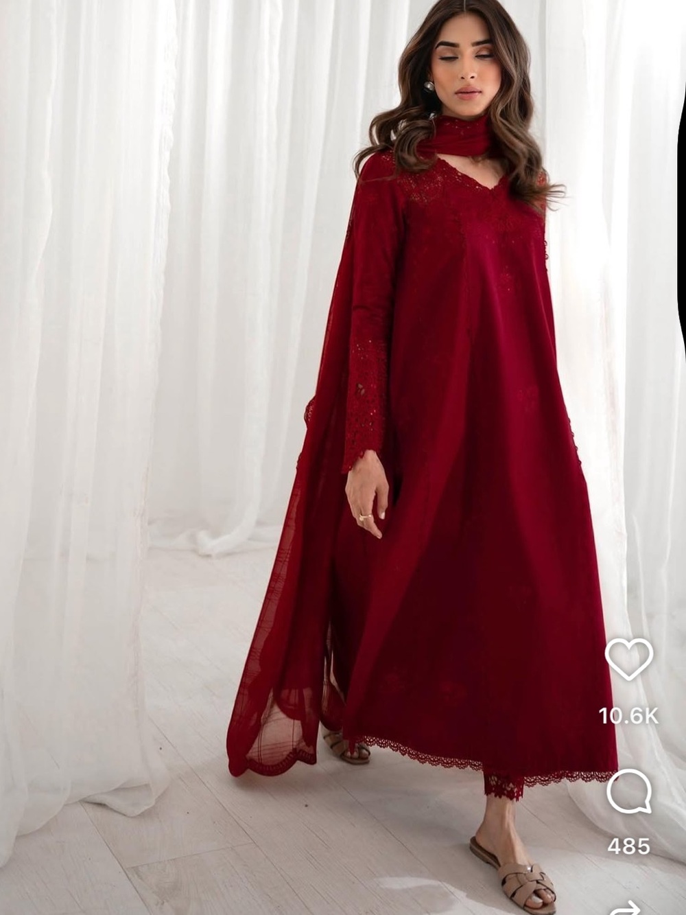 Women’s Lace-Trim Long Sleeve Dress in Deep Wine